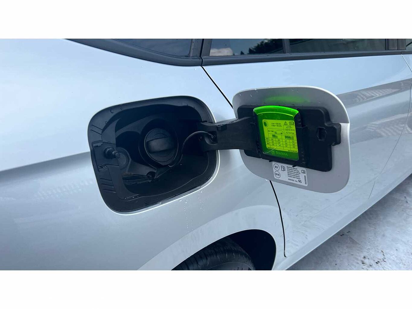 SKODA Kamiq 1.0 TSI (109ps) SE Drive DSG SUV
