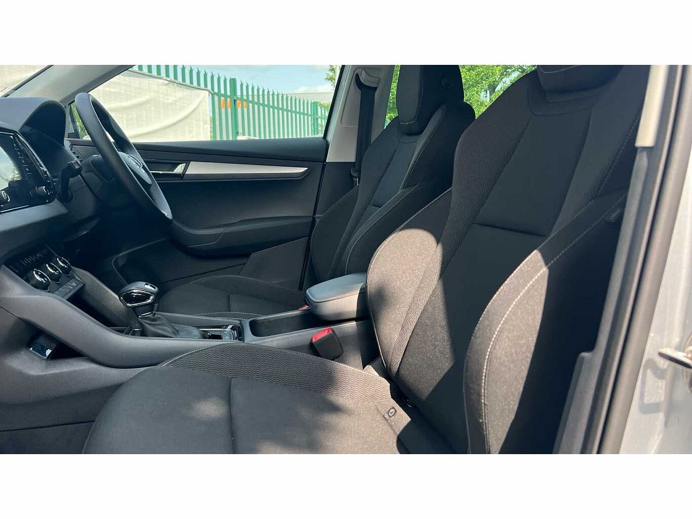 SKODA KAROQ 1.5 TSI SE Drive 5dr DSG