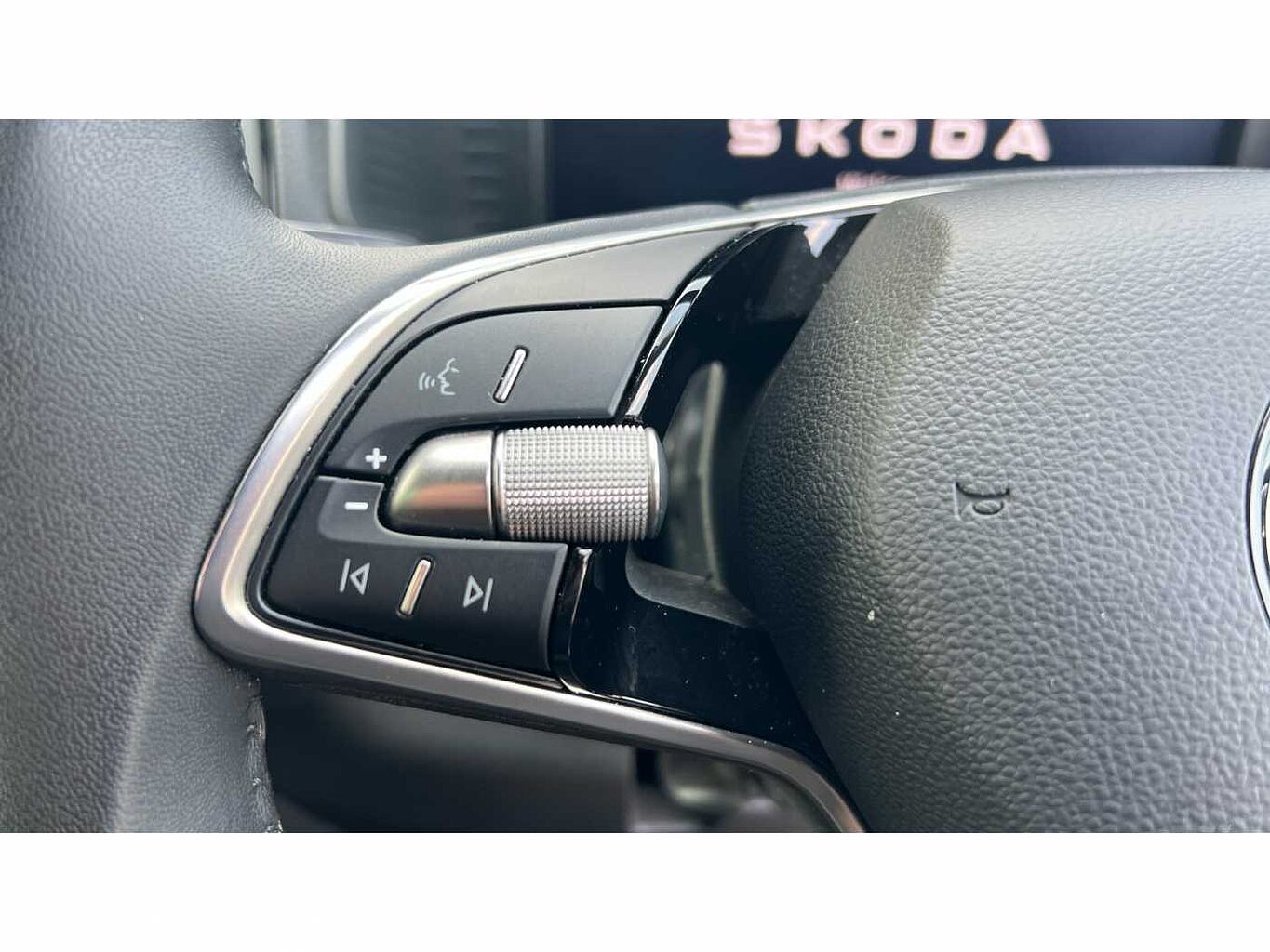 SKODA KAROQ 1.5 TSI SE Drive 5dr DSG