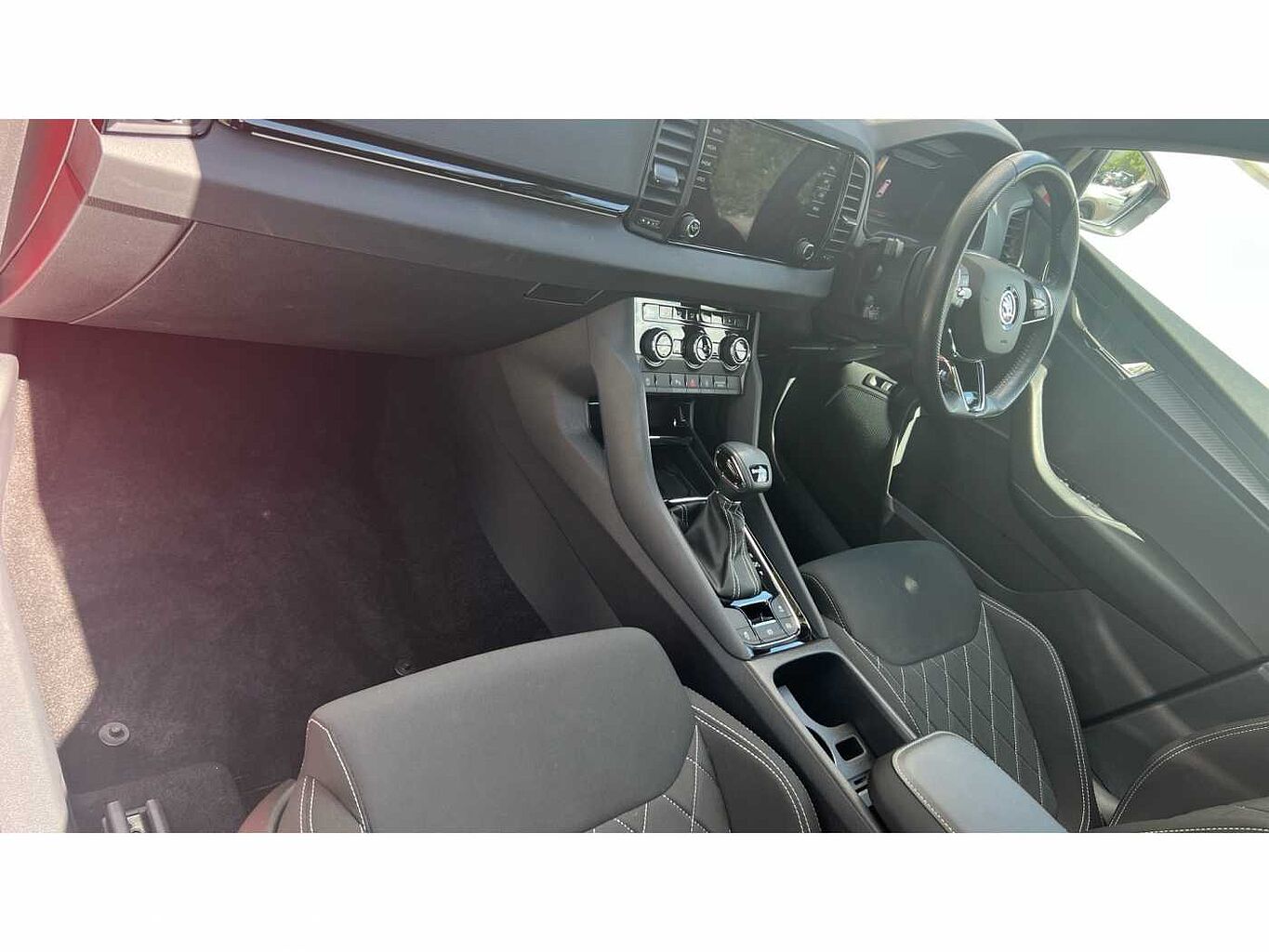 SKODA Karoq SUV 1.5 TSI (150ps) SportLine ACT