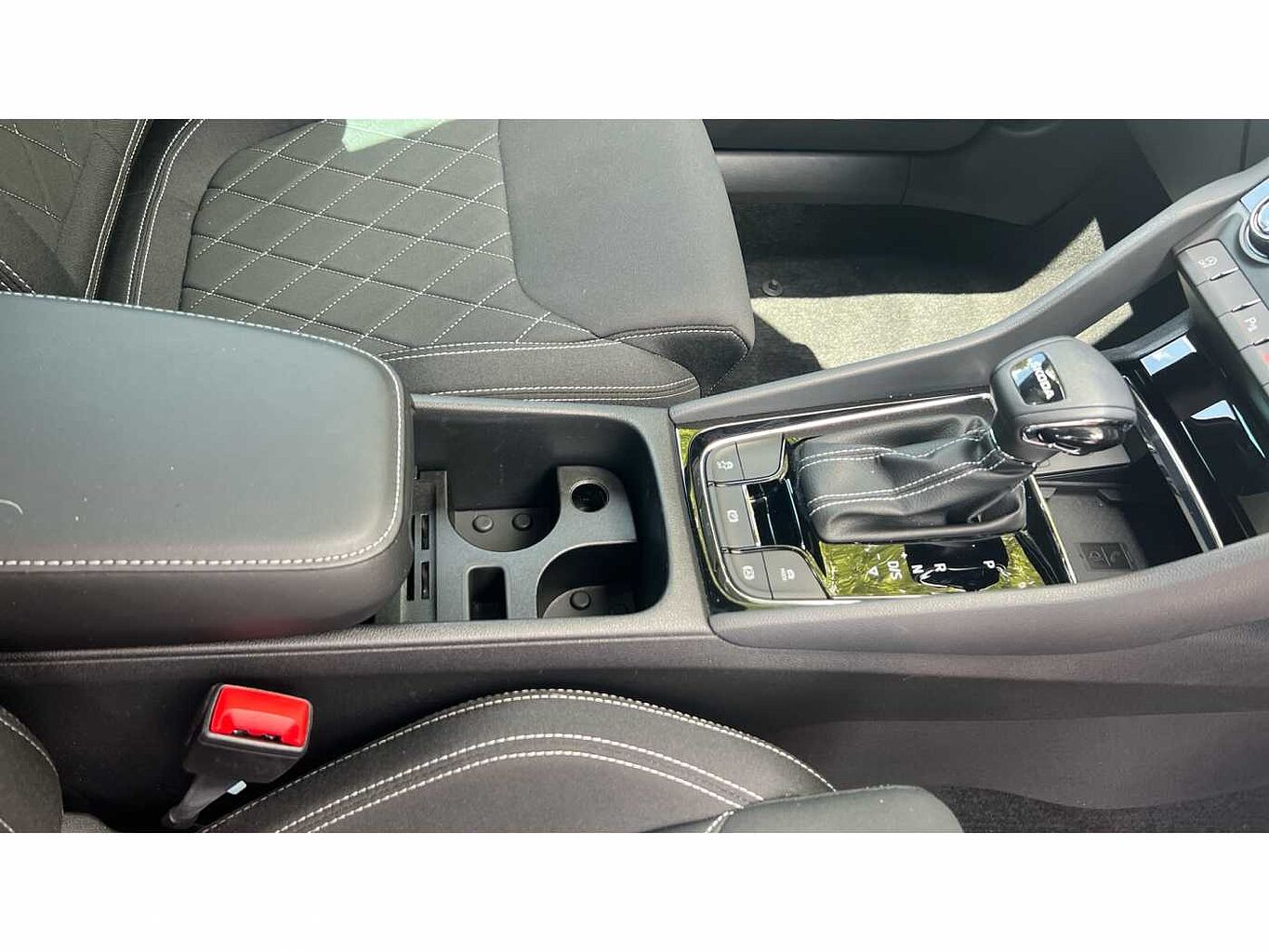 SKODA Karoq SUV 1.5 TSI (150ps) SportLine ACT