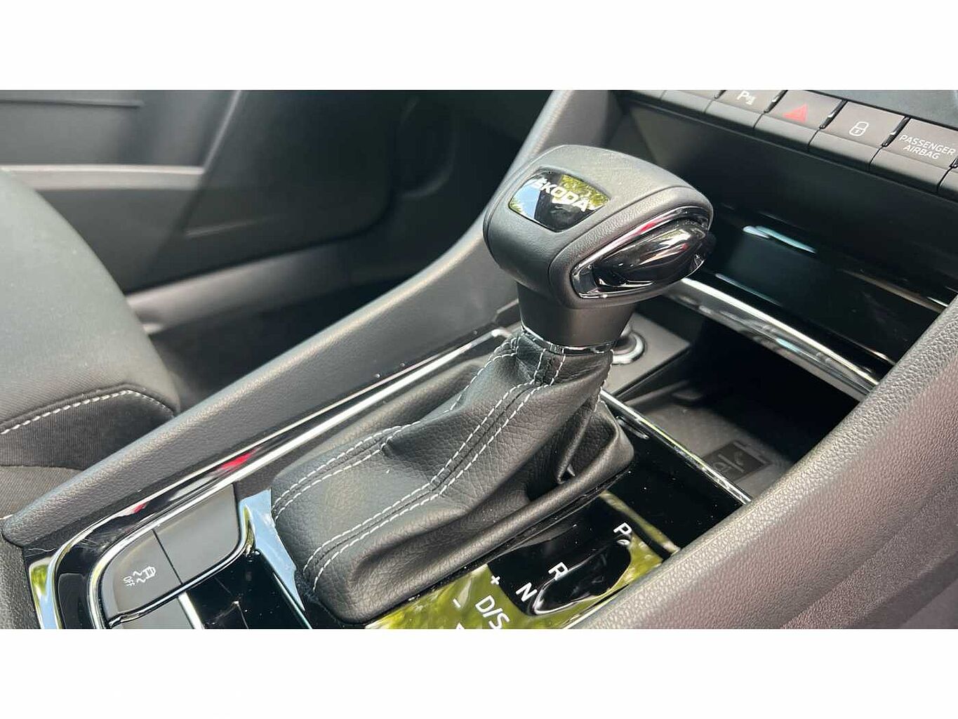 SKODA Karoq SUV 1.5 TSI (150ps) SportLine ACT