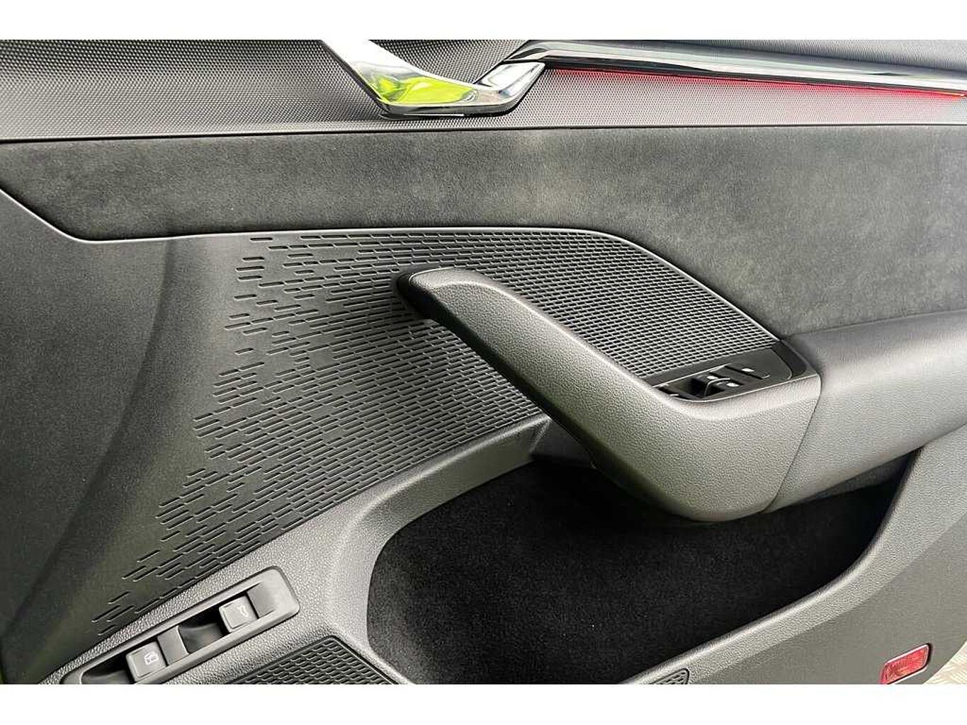 SKODA Octavia Estate vRS 1.4 TSI iV 245 PS DSG