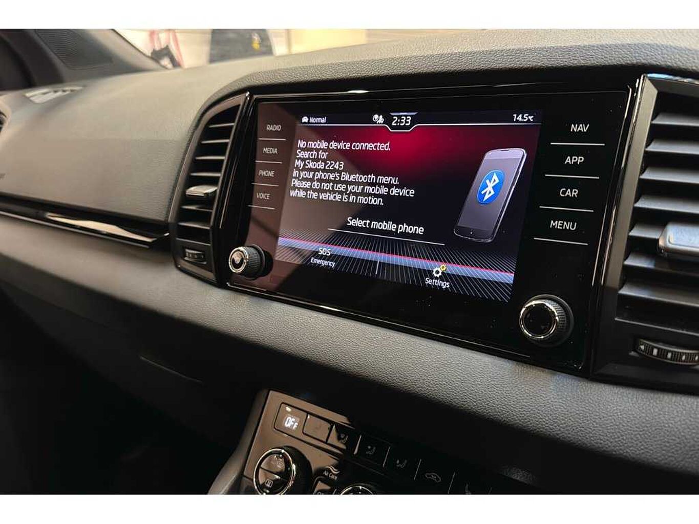 SKODA Karoq SportLine 1.5 TSI 150 PS DSG