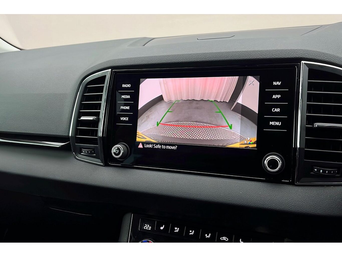 SKODA Karoq SE L 1.5 TSI 150 PS DSG