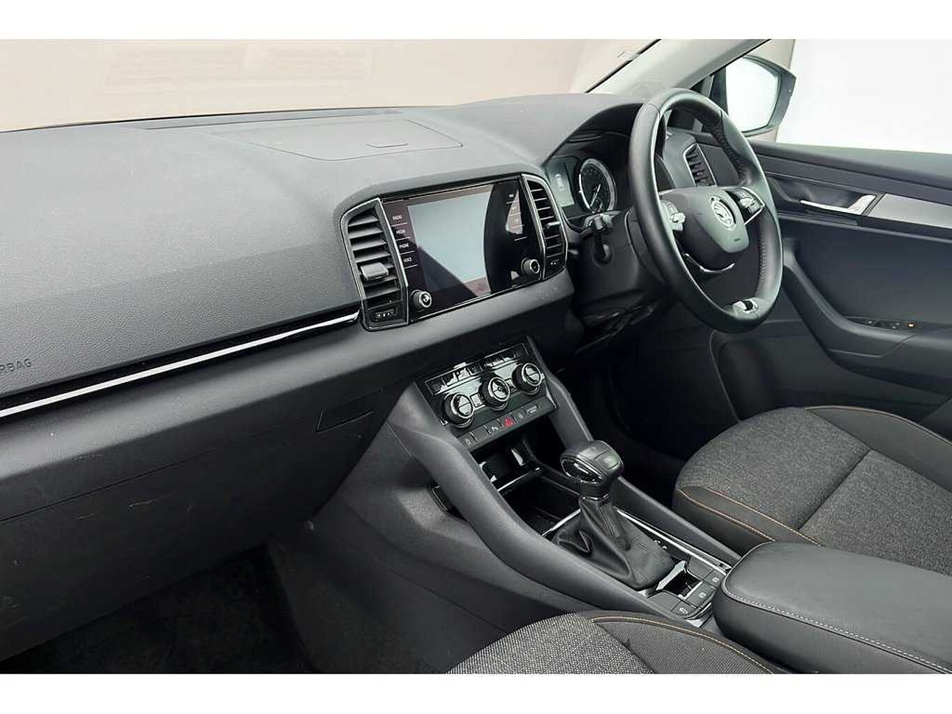SKODA Karoq SE Drive 1.5 TSI 150 PS DSG