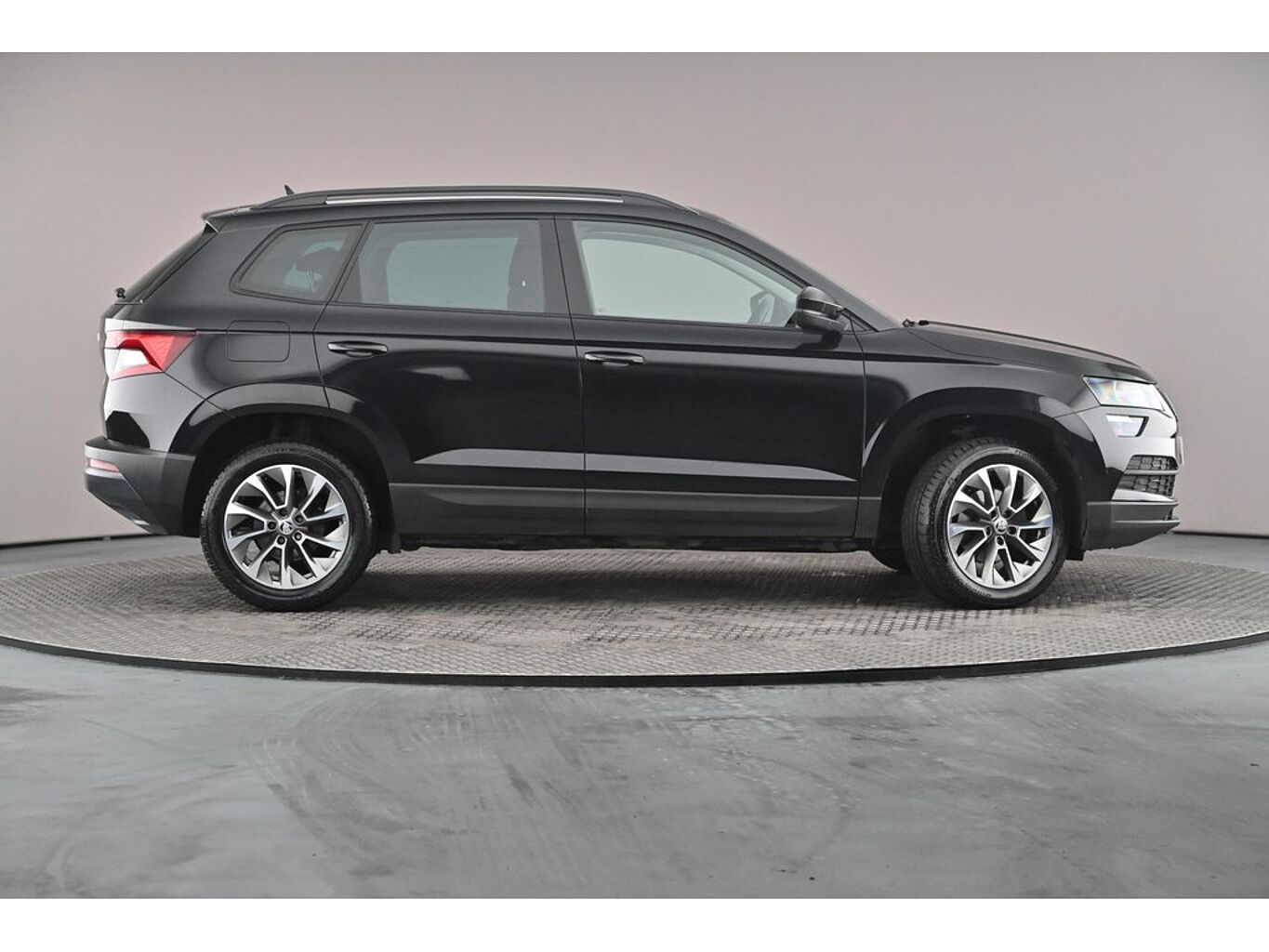 SKODA Karoq SE Drive 1.5 TSI 150 PS DSG
