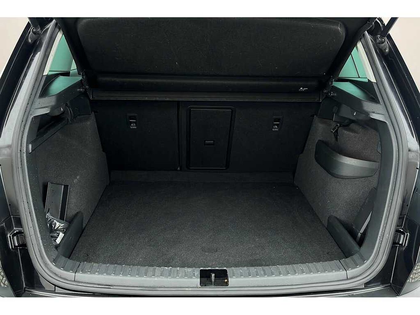 SKODA Karoq SE Drive 1.5 TSI 150 PS DSG
