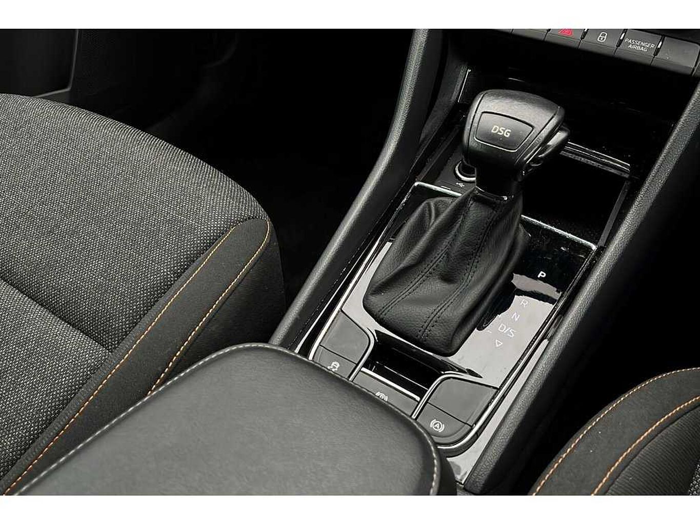 SKODA Karoq SE Drive 1.5 TSI 150 PS DSG