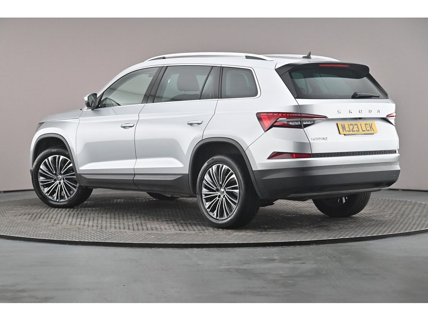 SKODA Kodiaq SE L Executive 1.5 TSI 150 PS DSG