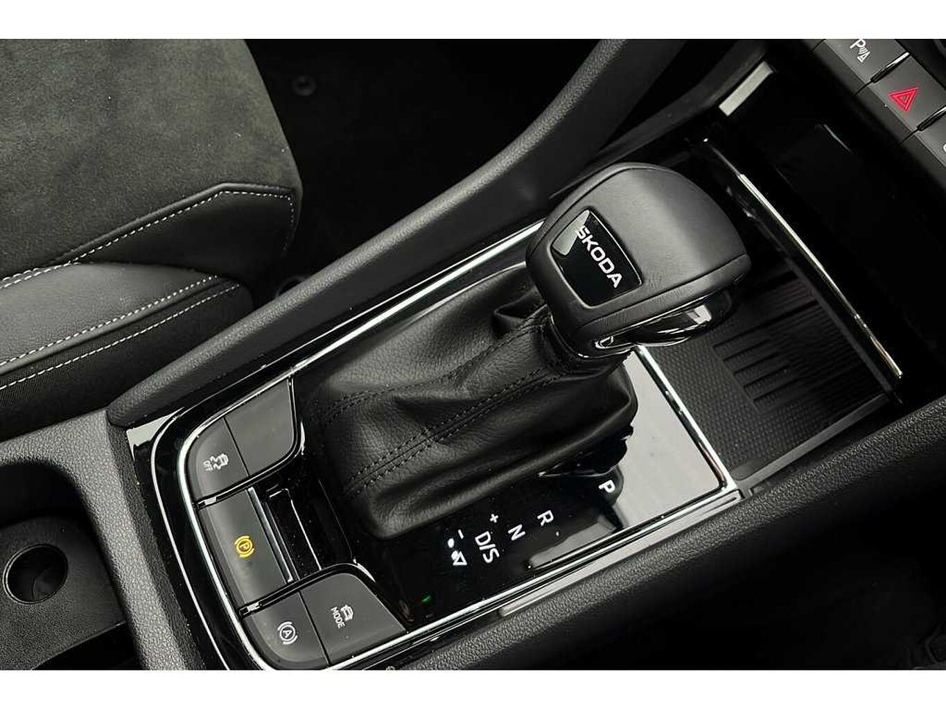 SKODA Karoq SE L 1.5 TSI 150 PS DSG