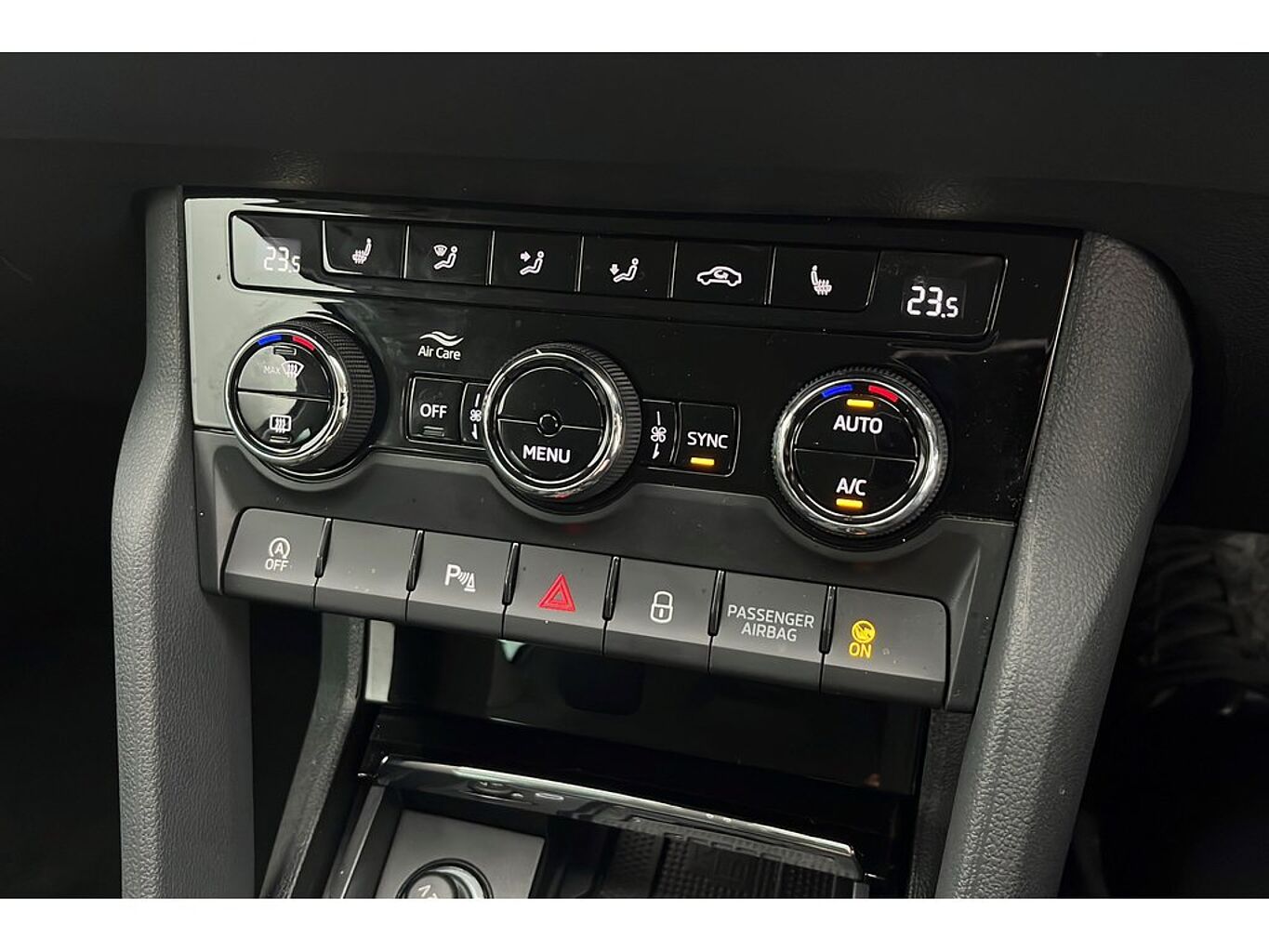 SKODA Karoq SE L 1.5 TSI 150 PS DSG