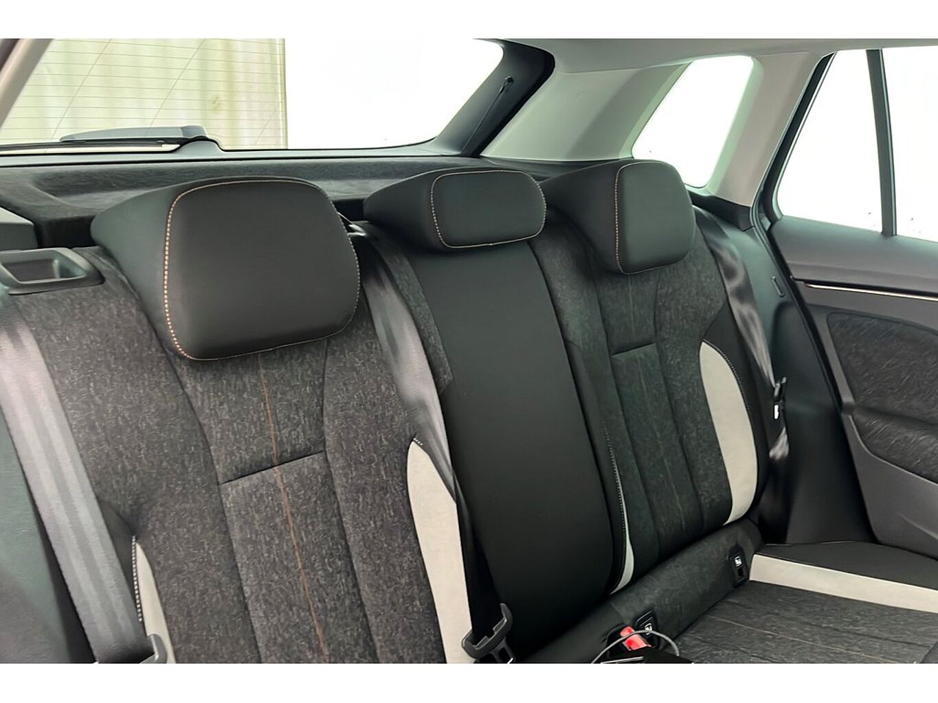 SKODA Kamiq SE L Executive 1.0 TSI 110 PS DSG
