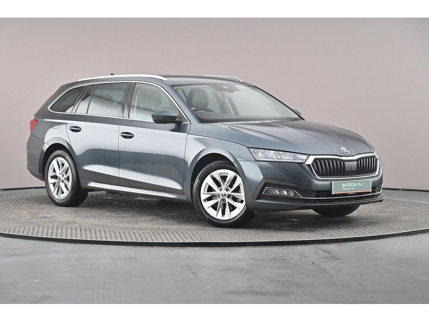 SKODA Octavia Estate SE L 1.4 TSI iV 204 PS DSG