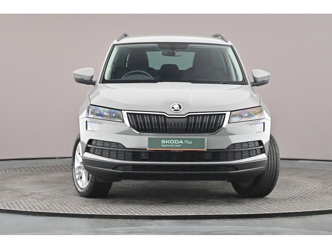 SKODA Karoq SE Technology 1.0 TSI 110 PS 6G Man