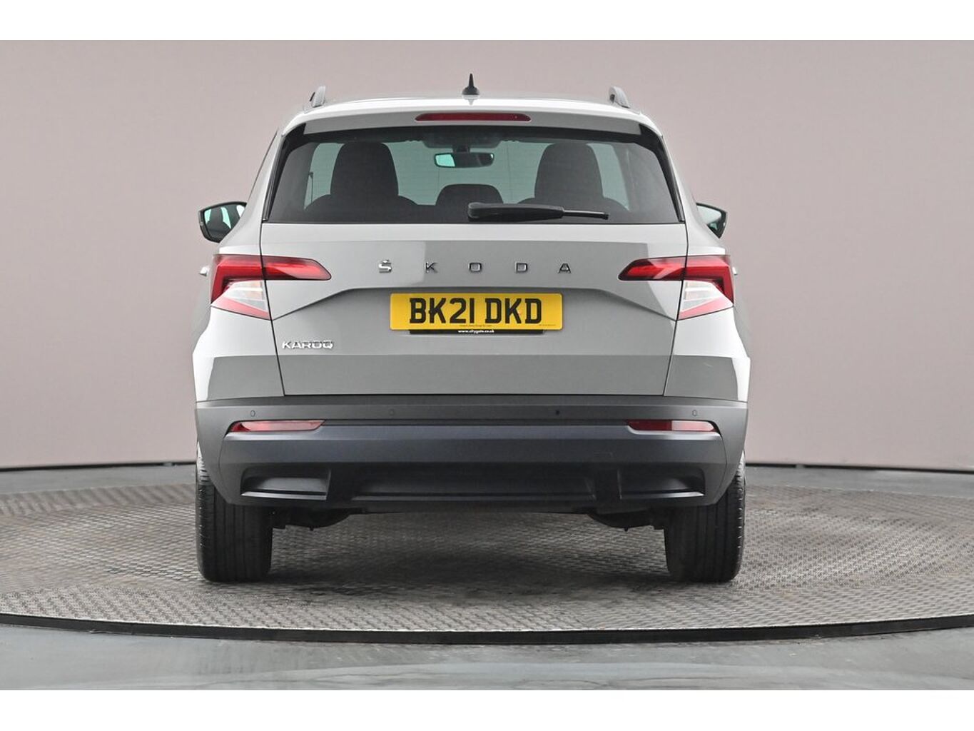 SKODA Karoq SE Technology 1.0 TSI 110 PS 6G Man