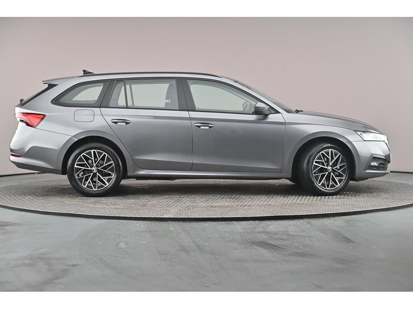 SKODA Octavia Estate SE Technology 1.4 TSI iV 204 PS DSG