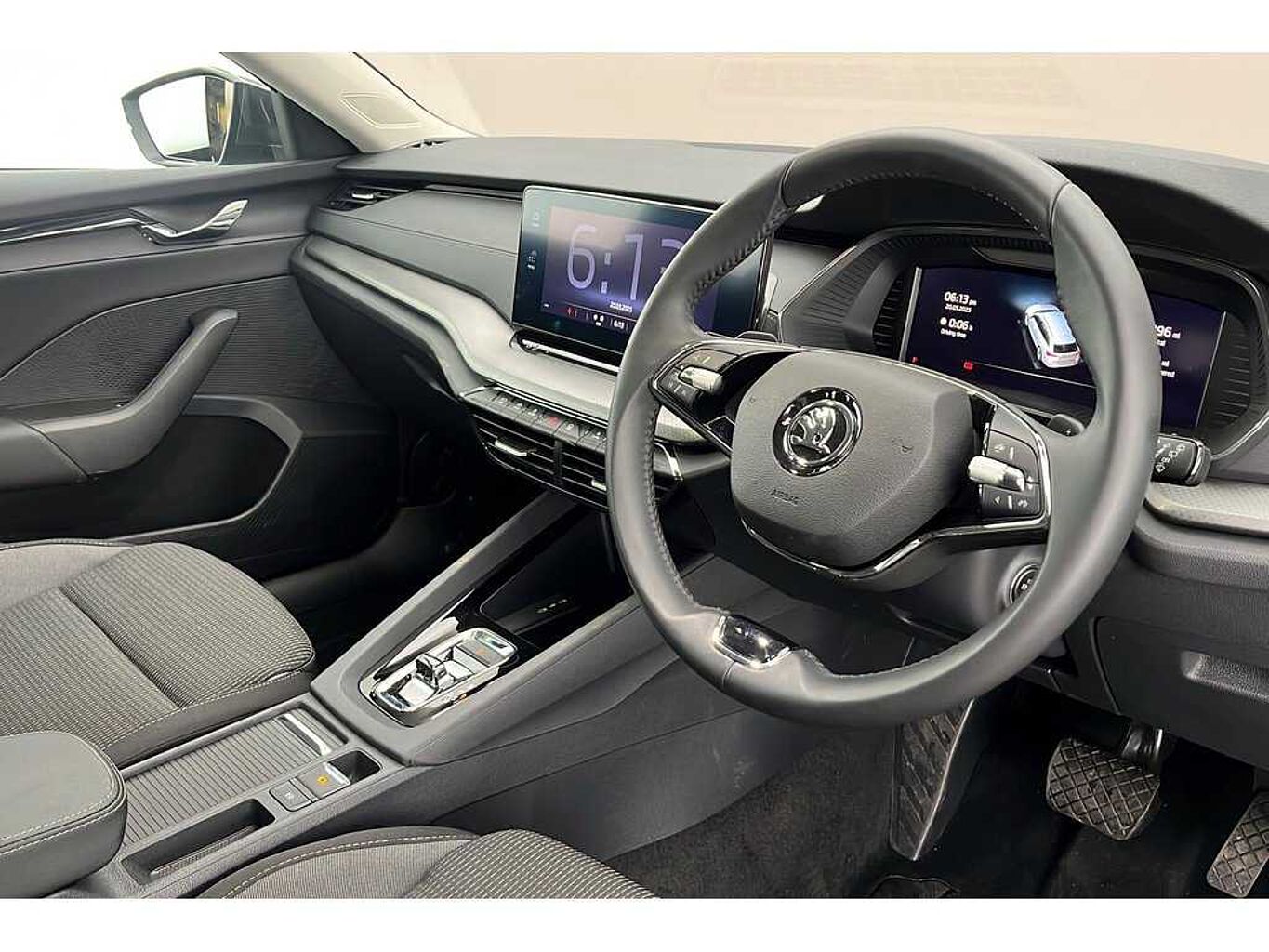 SKODA Octavia Estate SE Technology 1.4 TSI iV 204 PS DSG