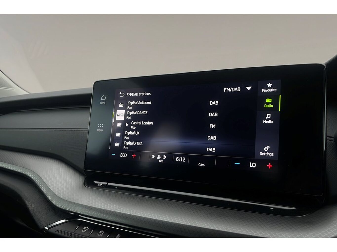 SKODA Octavia Estate SE Technology 1.4 TSI iV 204 PS DSG