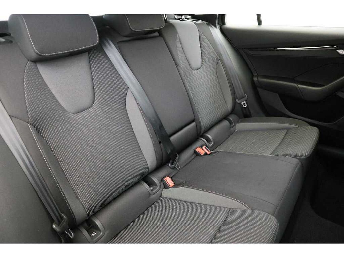 SKODA Octavia Estate SE Technology 1.5 TSI 116 PS 6G Man