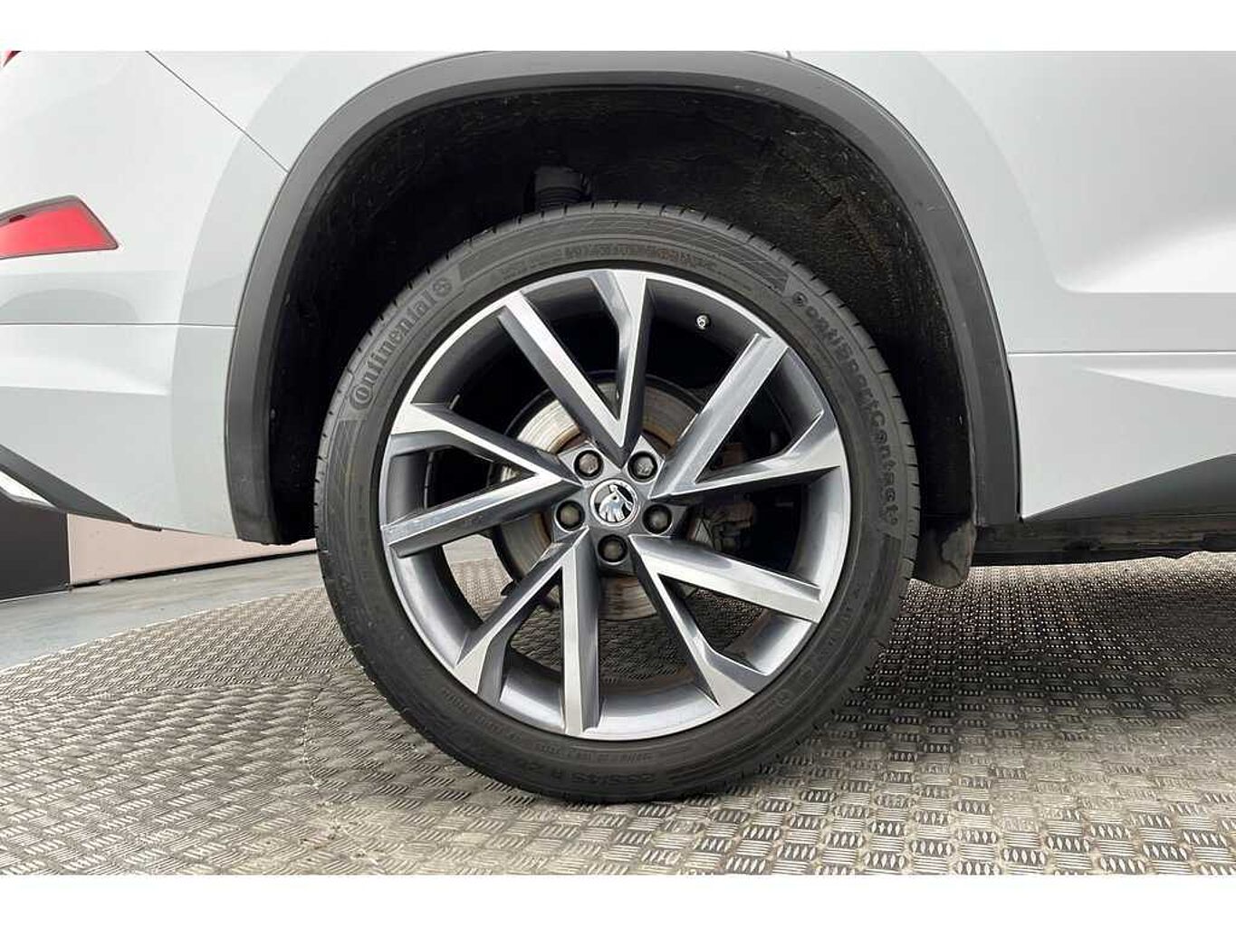SKODA Kodiaq SportLine (7 seats) 2.0 TDI 150 PS 4x4 DSG