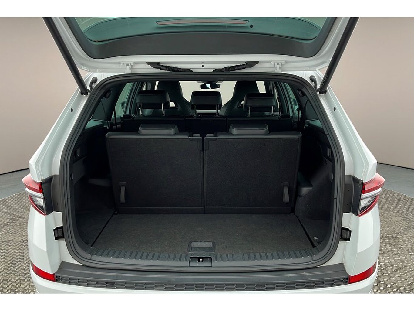SKODA Kodiaq SportLine (7 seats) 2.0 TDI 150 PS 4x4 DSG