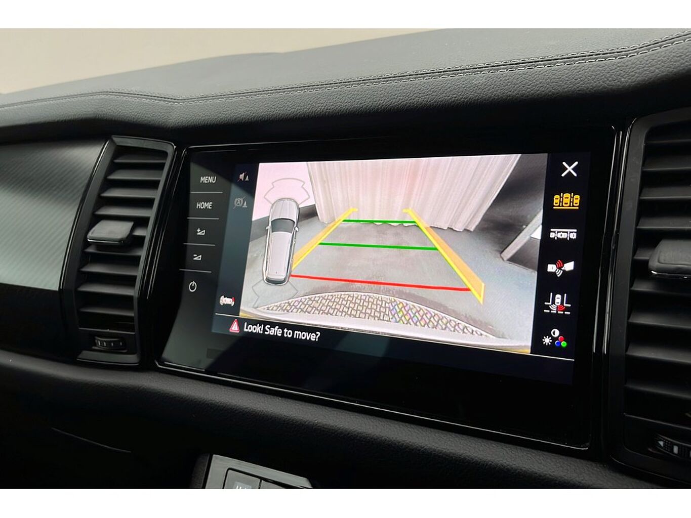 SKODA Kodiaq SportLine (7 seats) 2.0 TDI 150 PS 4x4 DSG
