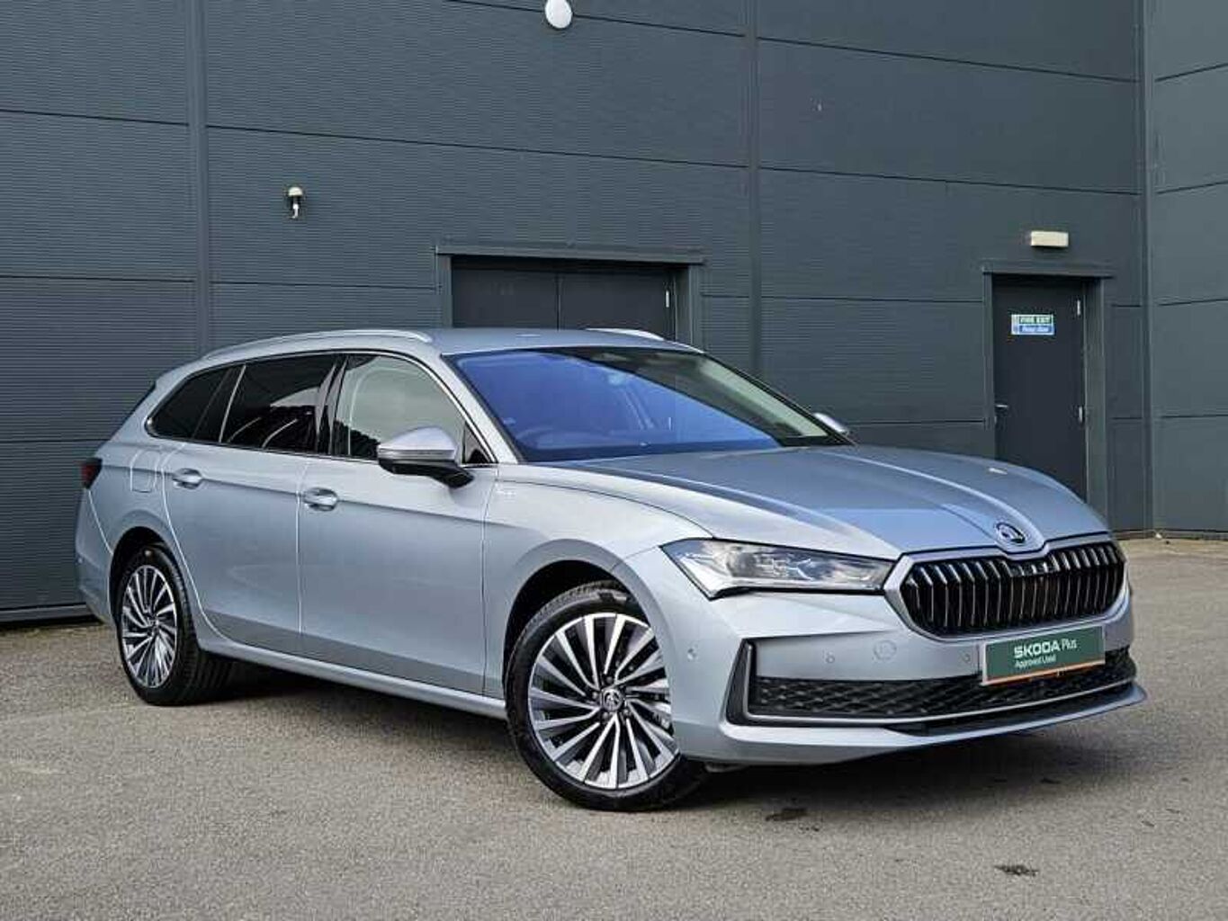 SKODA SUPERB 2.0 TDI 193 Laurin + Klement 4X4 5dr DSG