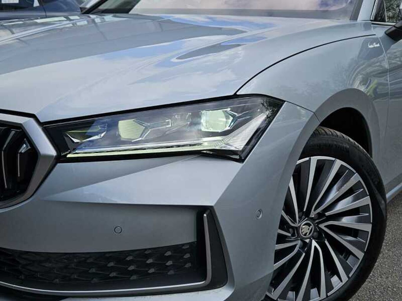 SKODA SUPERB 2.0 TDI 193 Laurin + Klement 4X4 5dr DSG