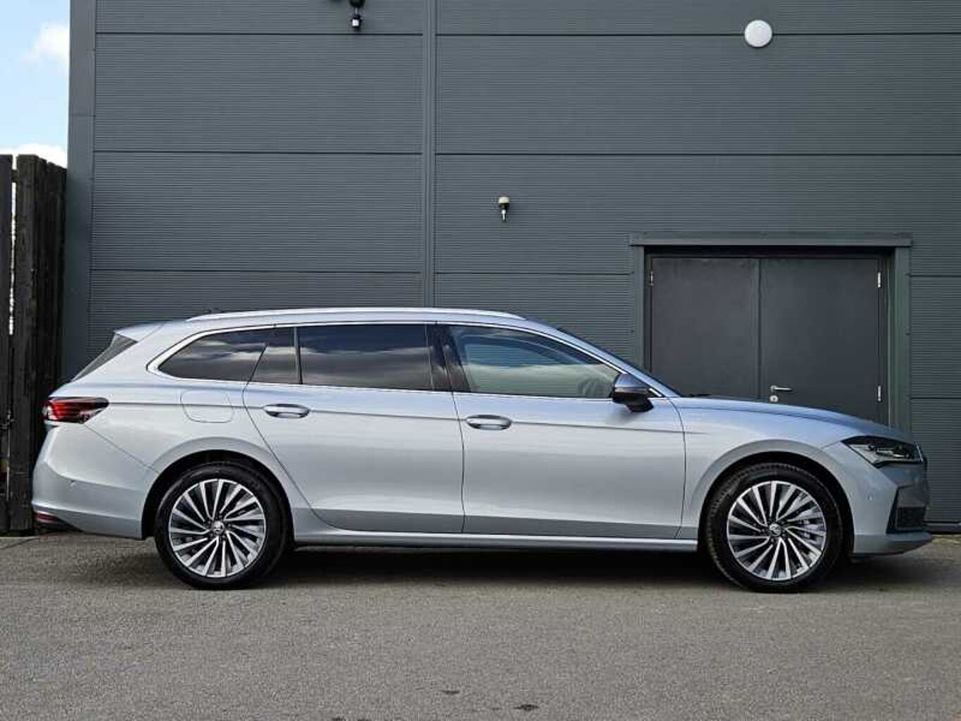 SKODA SUPERB 2.0 TDI 193 Laurin + Klement 4X4 5dr DSG