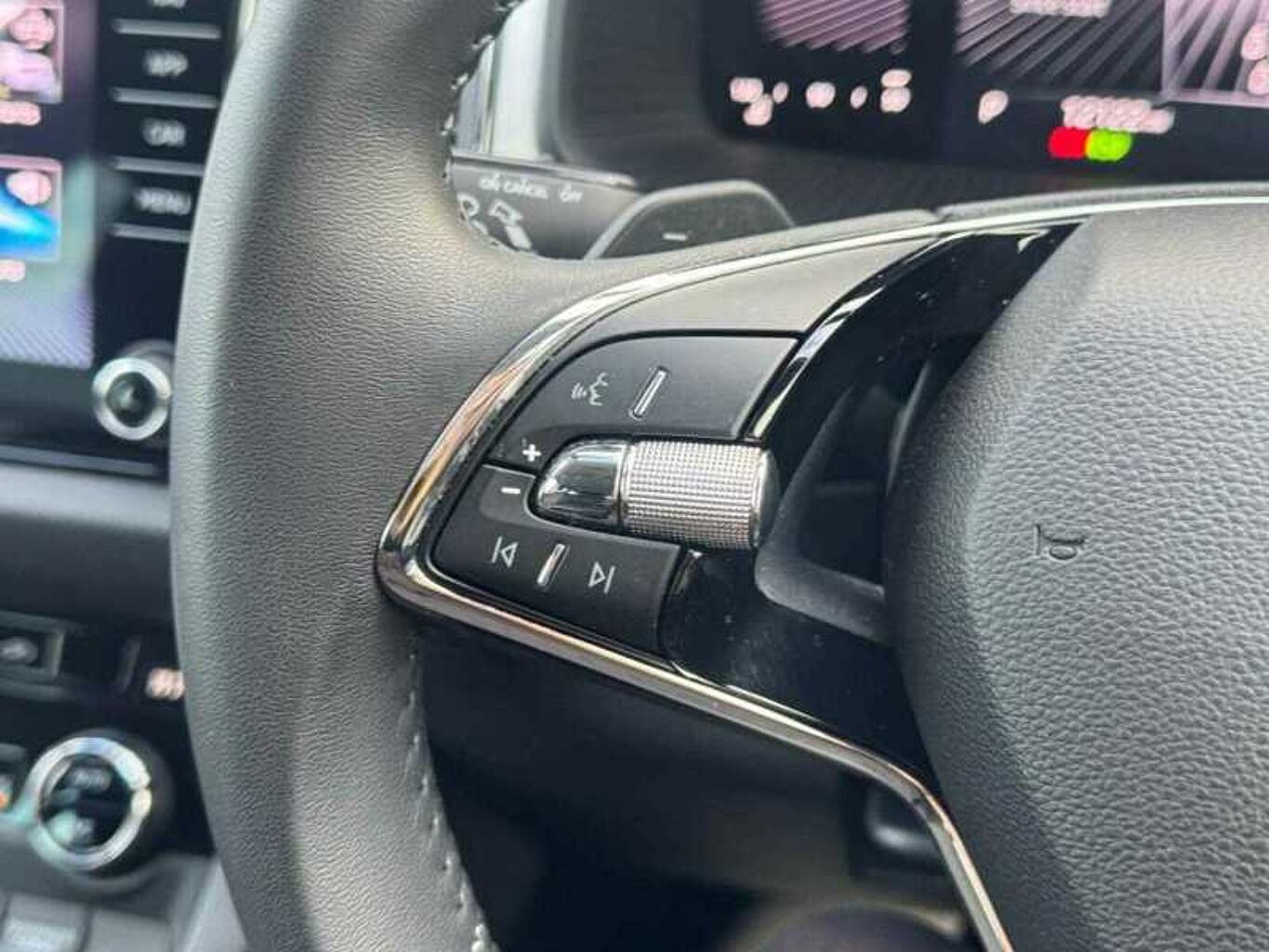 SKODA KODIAQ 1.5 TSI SE Drive 5dr DSG [7 Seat]