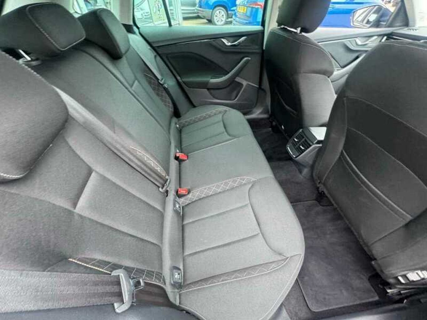 SKODA Kamiq 1.0 TSI (109ps) SE Drive SUV