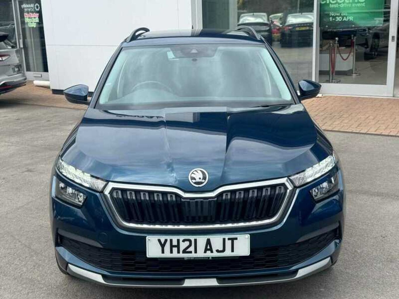 SKODA Kamiq 1.0 TSI (109ps) SE Drive SUV