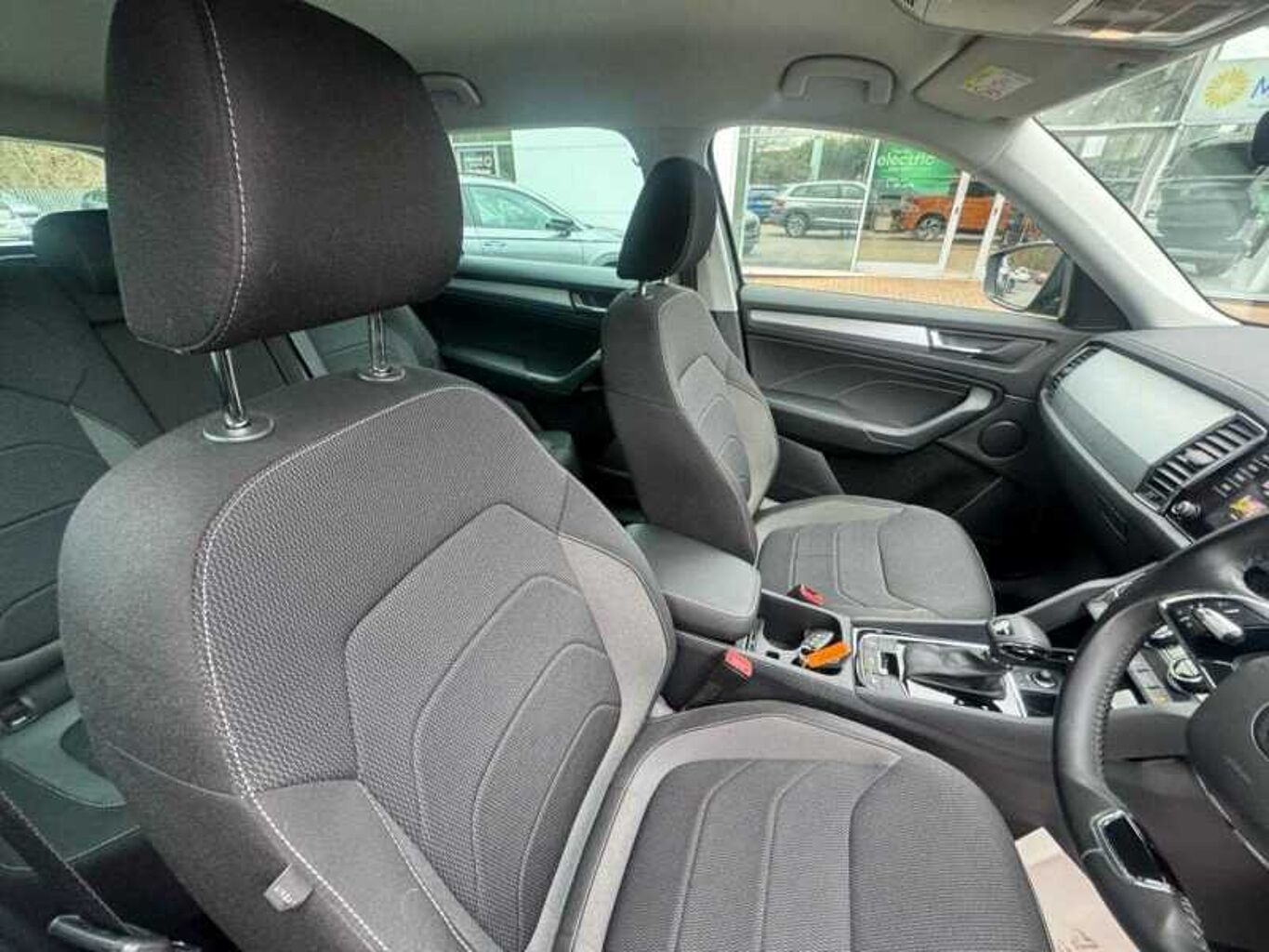 SKODA KODIAQ 2.0 TDI SE Drive 5dr DSG [7 Seat]