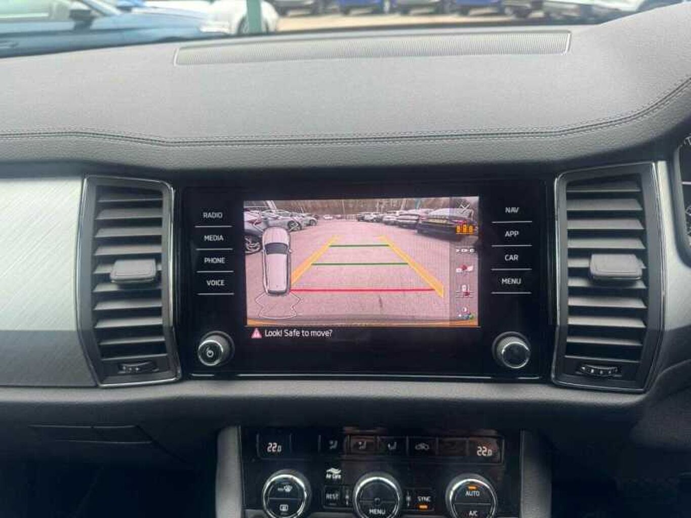 SKODA KODIAQ 2.0 TDI SE Drive 5dr DSG [7 Seat]