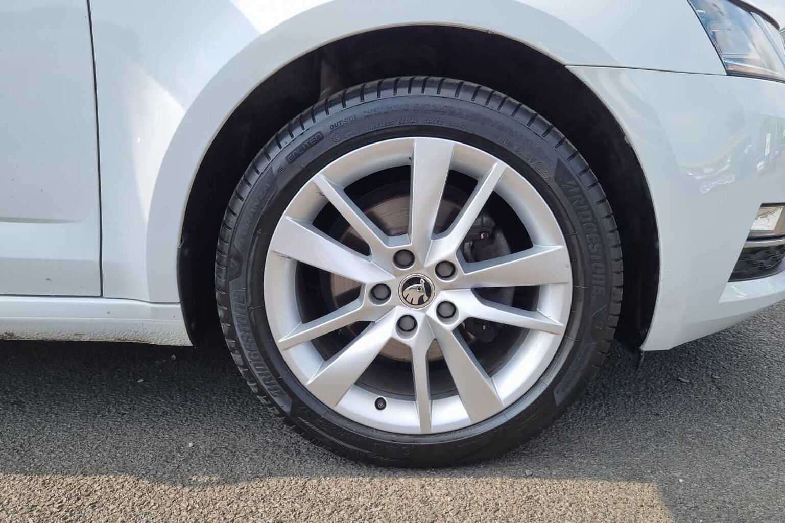 SKODA OCTAVIA 1.5 TSI SE L 5dr DSG