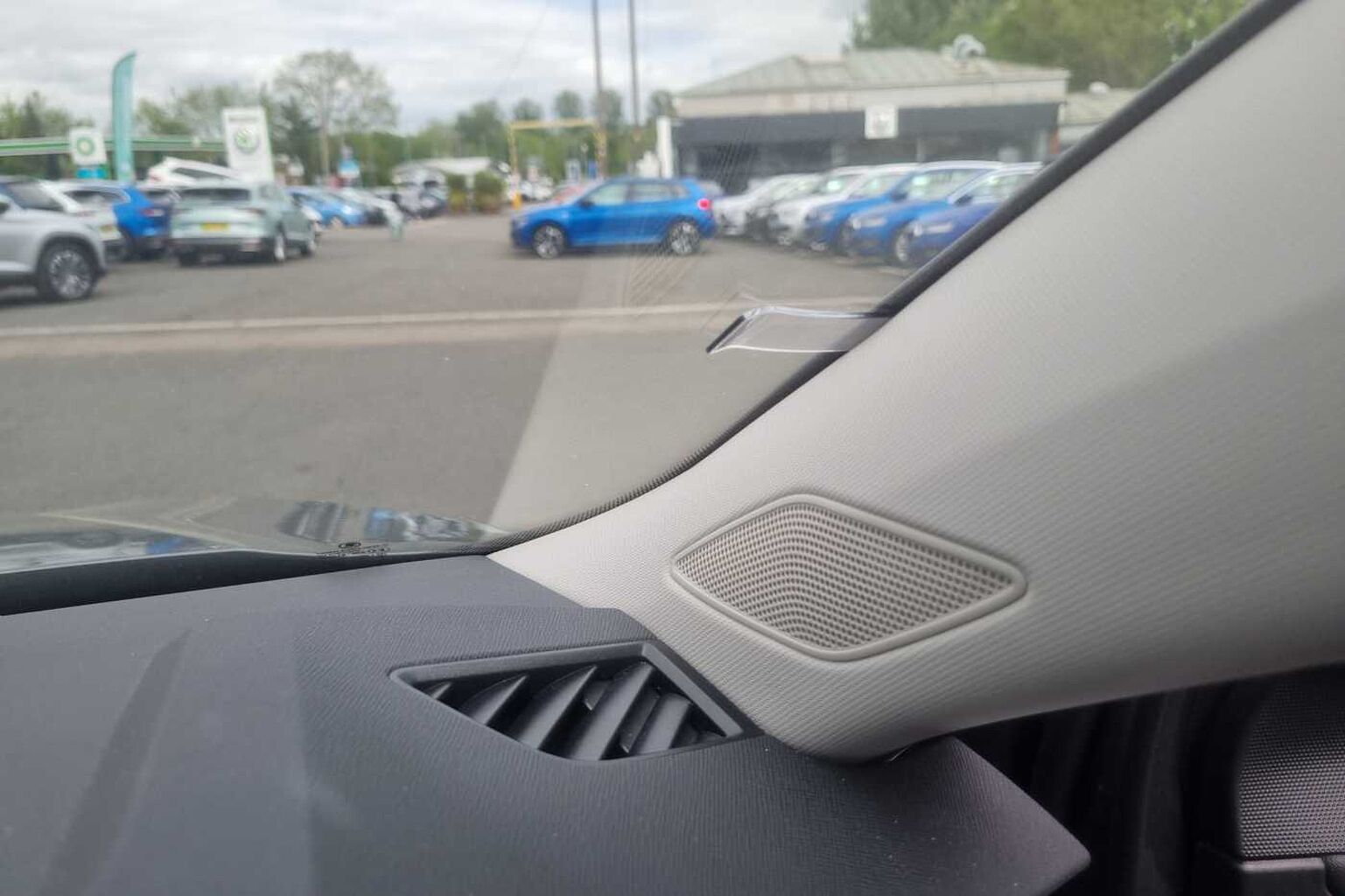 SKODA OCTAVIA 1.5 TSI SE L 5dr
