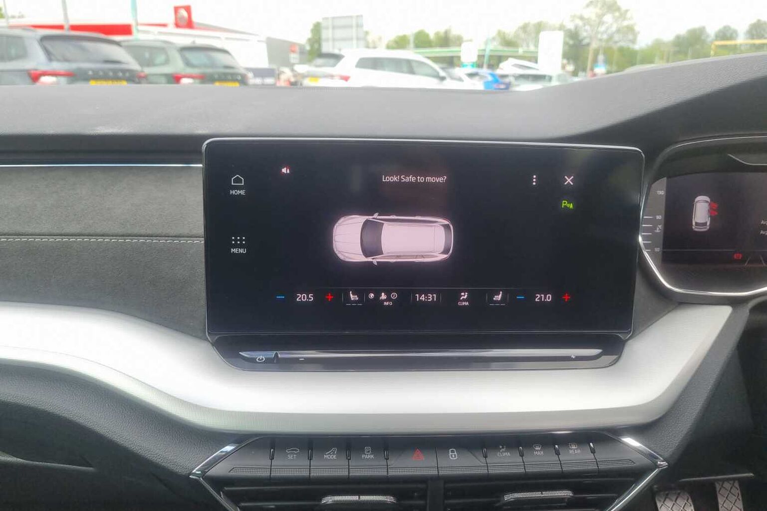 SKODA OCTAVIA 1.5 TSI SE L 5dr