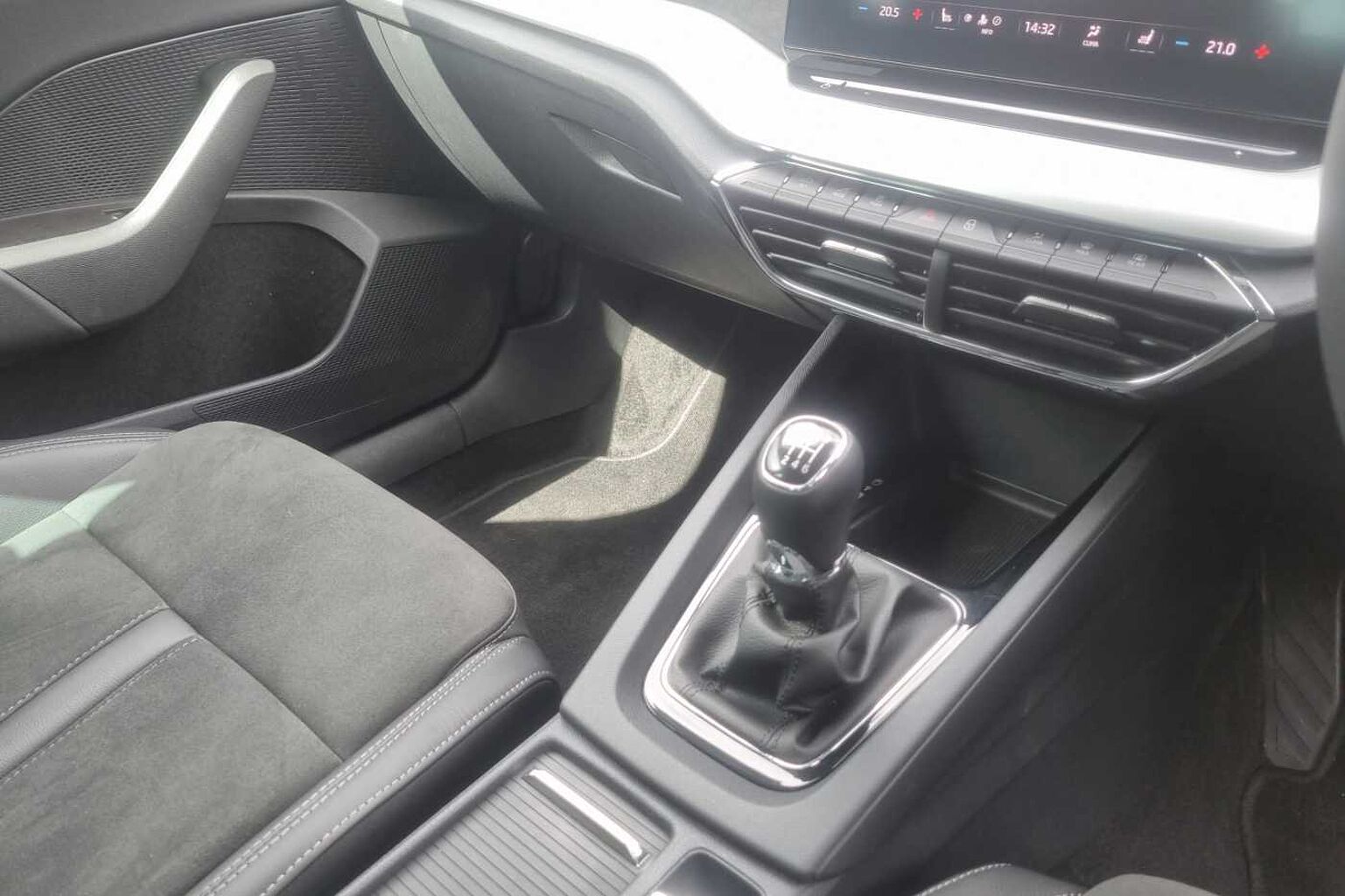 SKODA OCTAVIA 1.5 TSI SE L 5dr