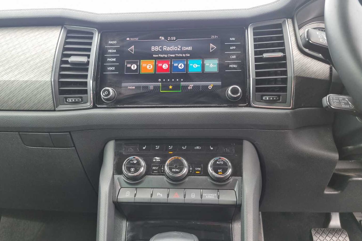 SKODA KODIAQ 1.5 TSI SE L 5dr DSG [7 Seat]