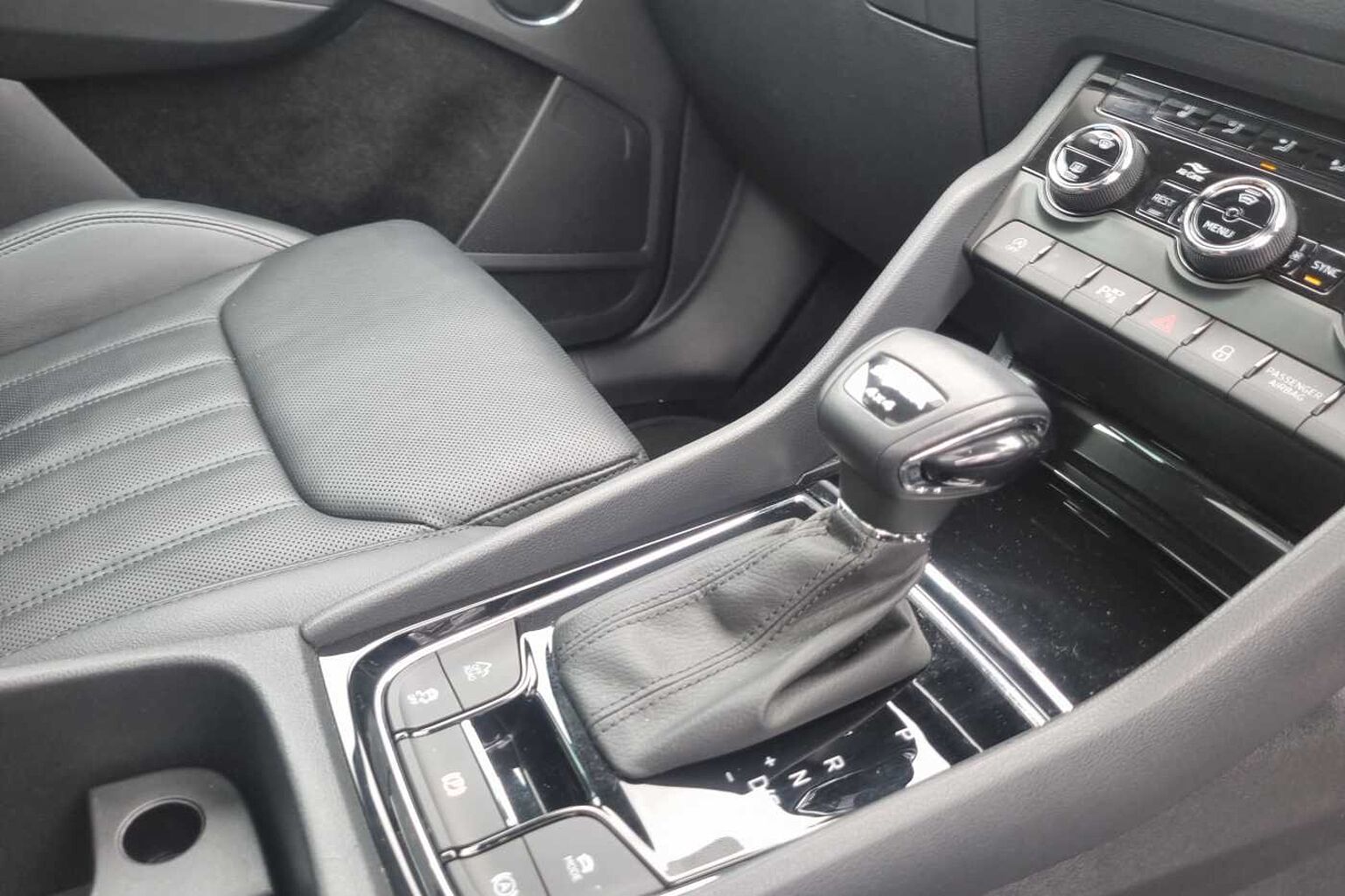 SKODA KODIAQ 2.0 TSI 190 Laurin + Klement 4X4 5dr DSG [7 Seat]