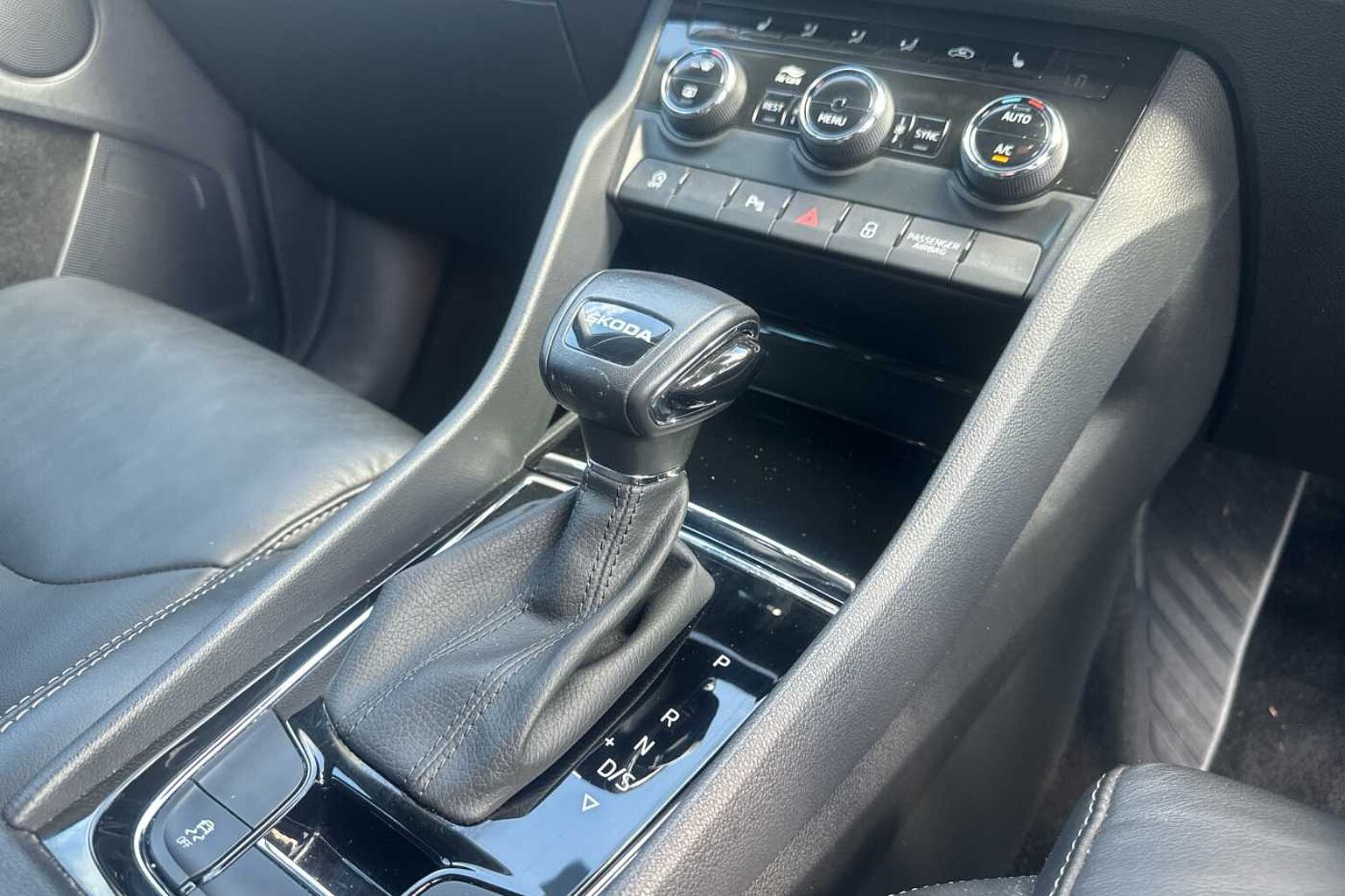 SKODA KODIAQ 1.5 TSI SE L Executive 5dr DSG [7 Seat]
