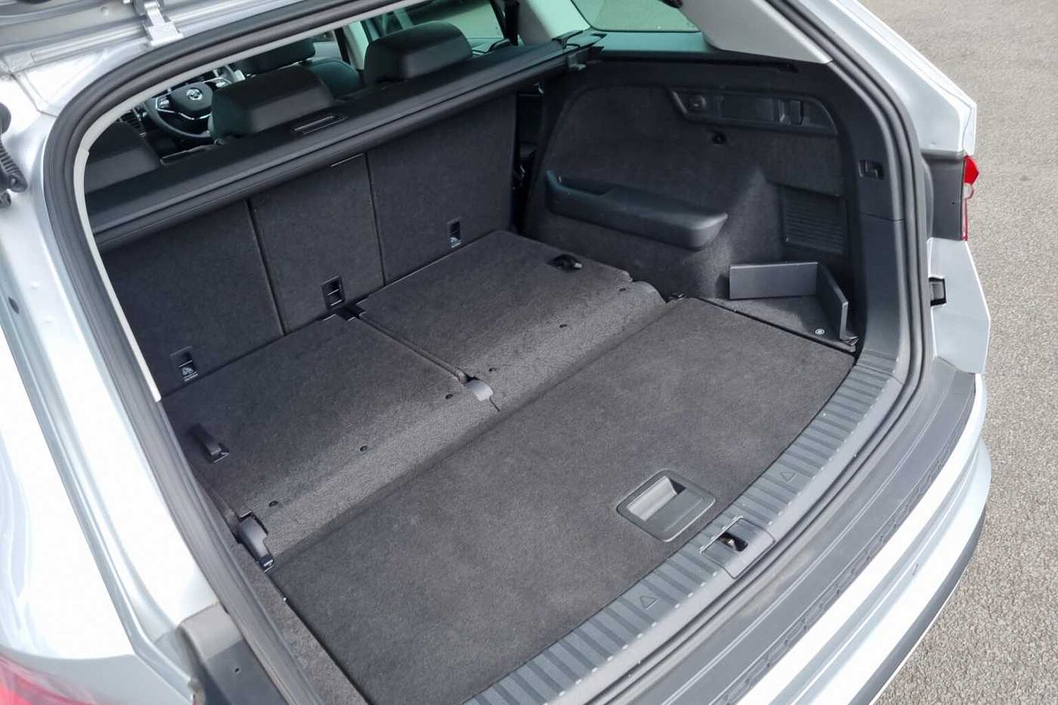 SKODA KODIAQ 2.0 TDI 200 Laurin + Klement 4X4 5dr DSG [7 Seat]
