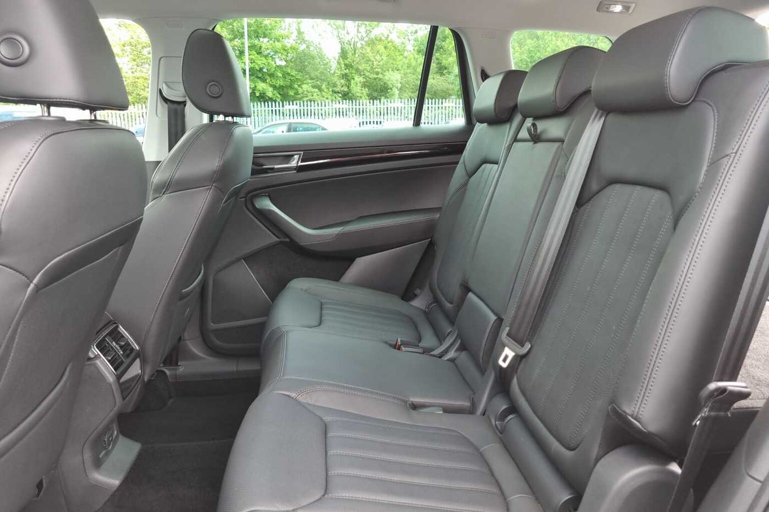 SKODA KODIAQ 2.0 TDI 200 Laurin + Klement 4X4 5dr DSG [7 Seat]