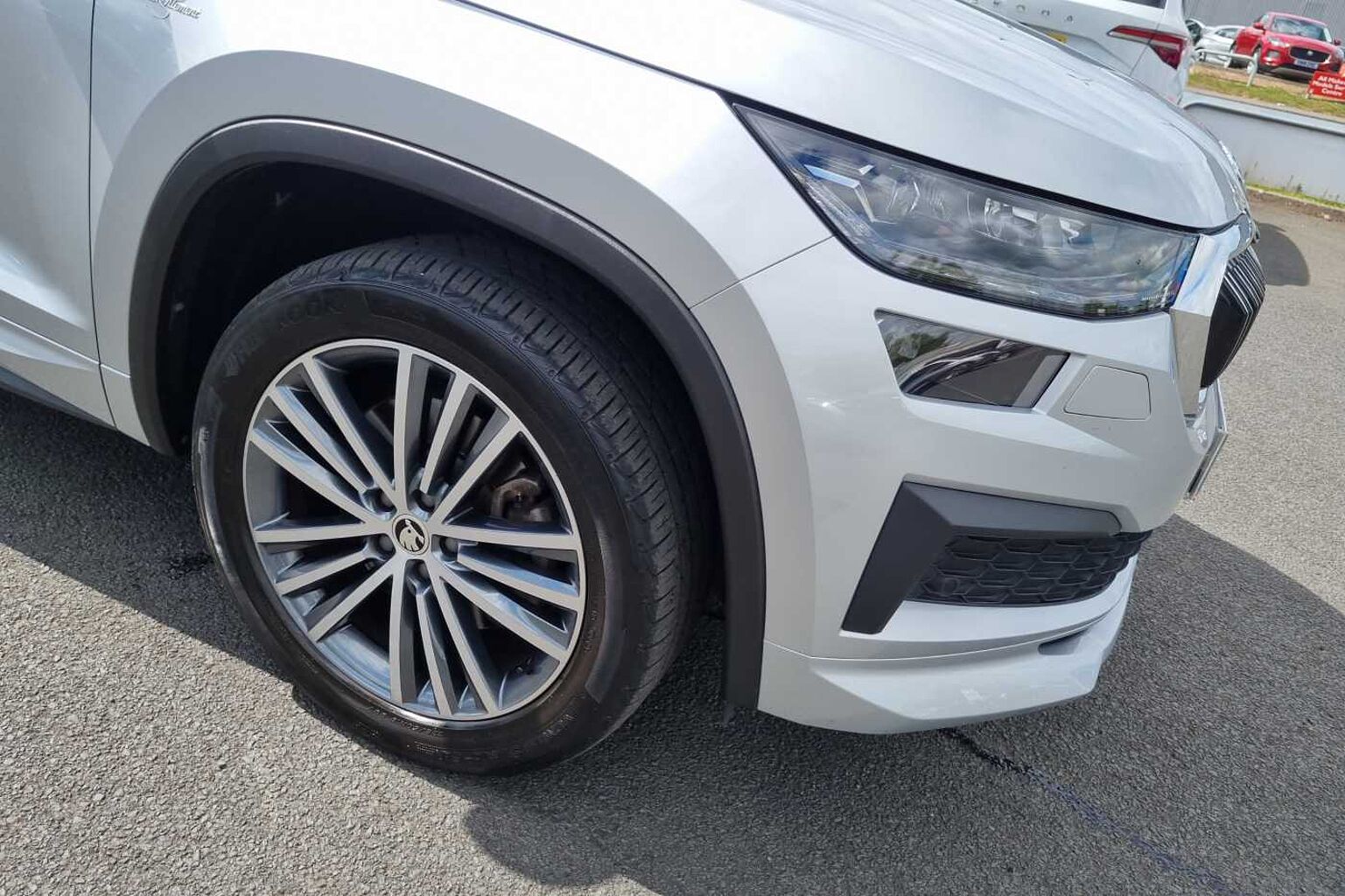 SKODA KODIAQ 2.0 TDI 200 Laurin + Klement 4X4 5dr DSG [7 Seat]