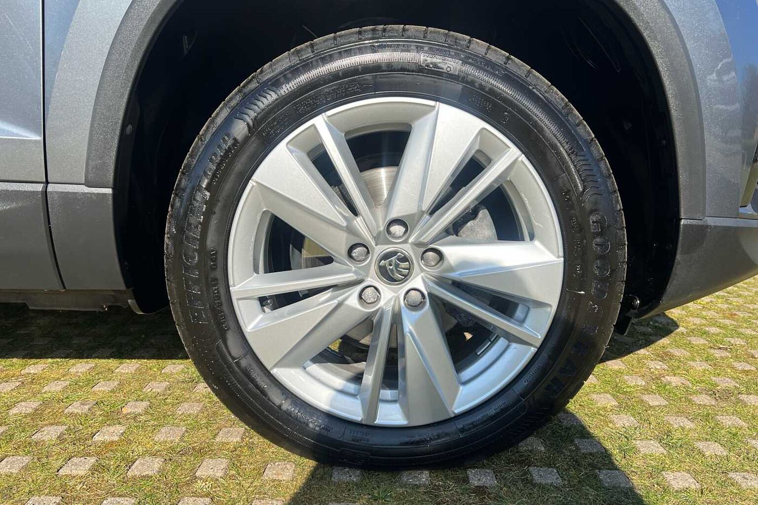 SKODA KAROQ 1.0 TSI 116 SE Drive 5dr