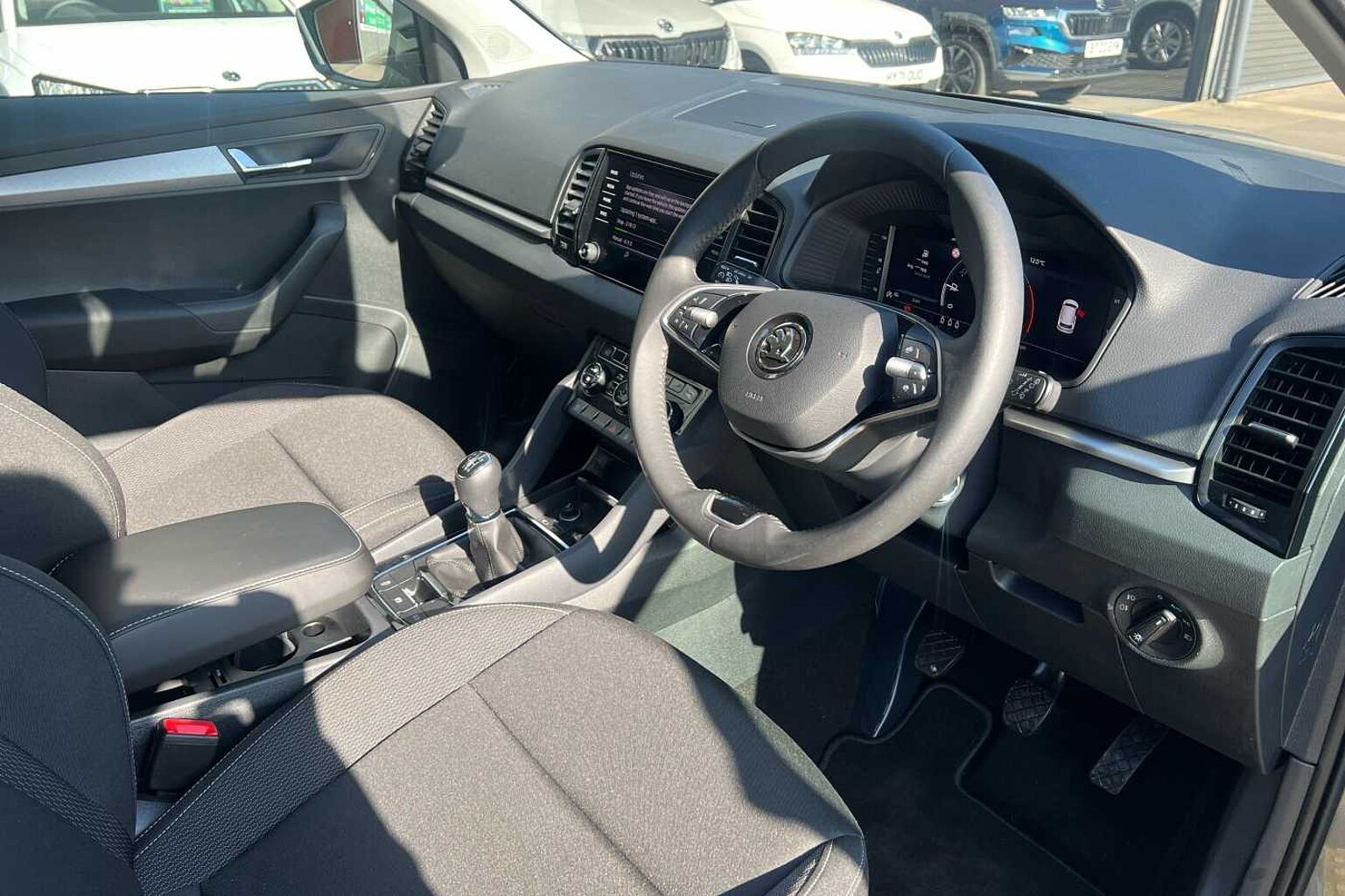 SKODA KAROQ 1.0 TSI 116 SE Drive 5dr