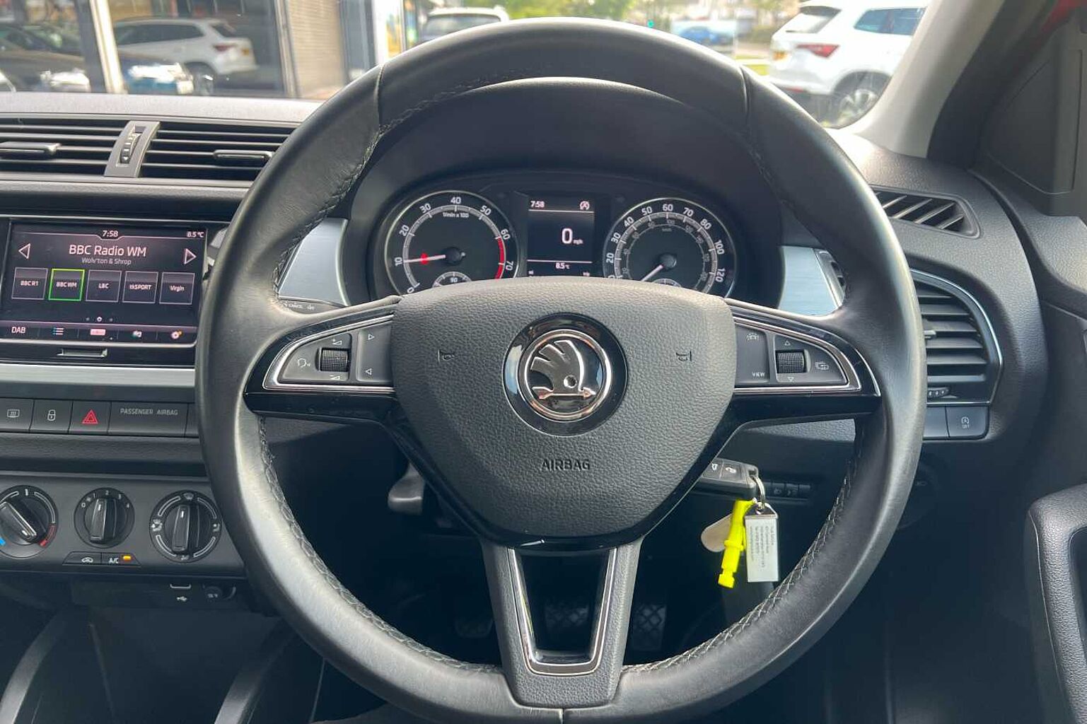 SKODA FABIA 1.0 MPI 75 SE 5dr