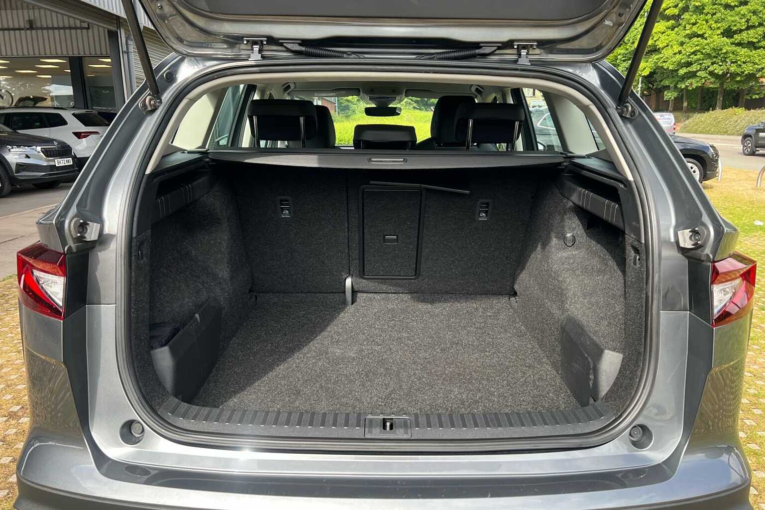 SKODA ENYAQ 132kW 60 ecoSuite 62kWh 5dr Auto [120kW]