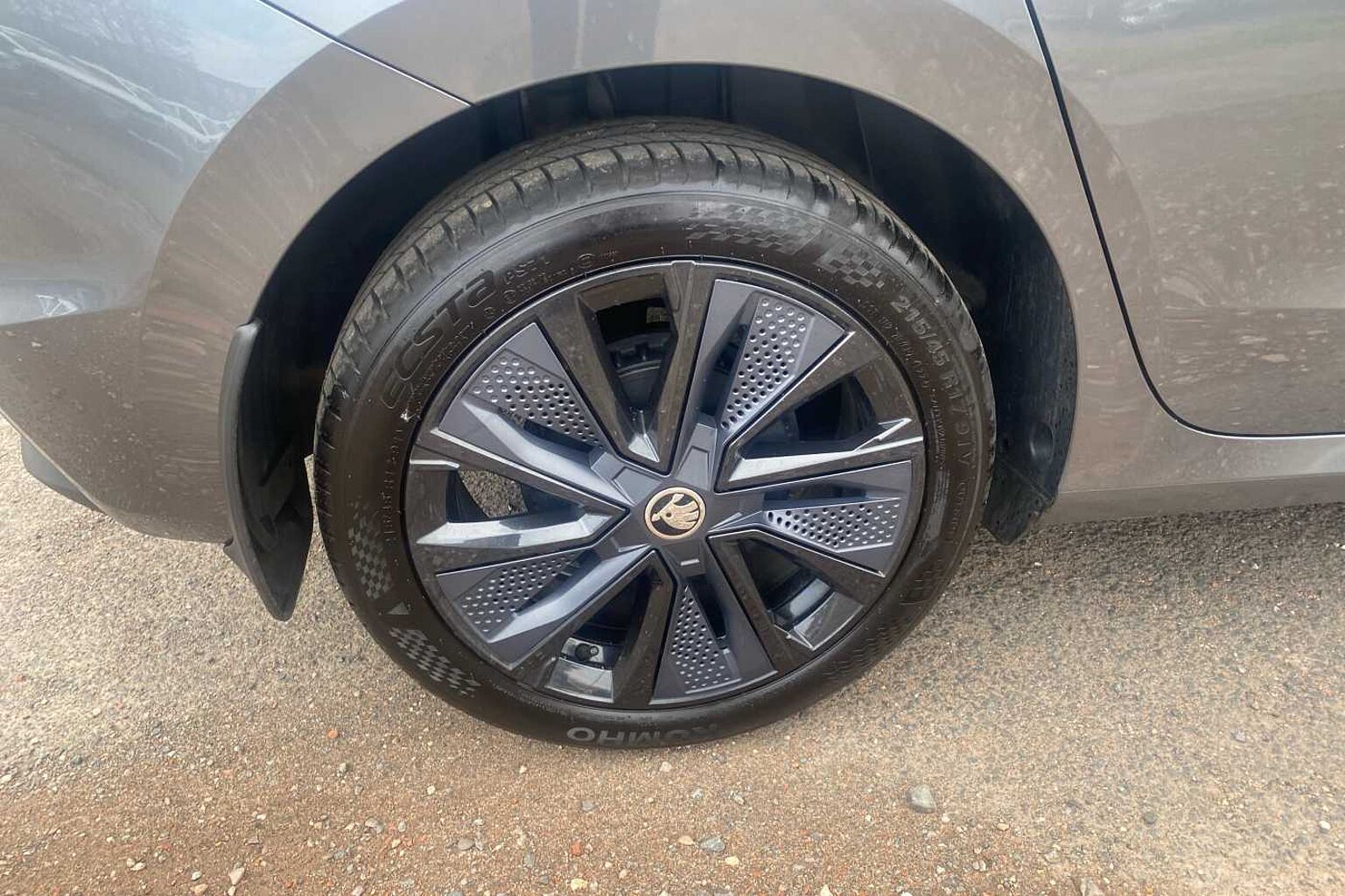SKODA FABIA 1.0 TSI Colour Edition 5dr